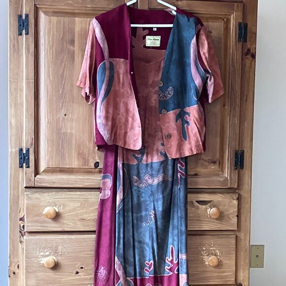 Sun Agung Two Piece Full Length Dress - Picture 1 of 13